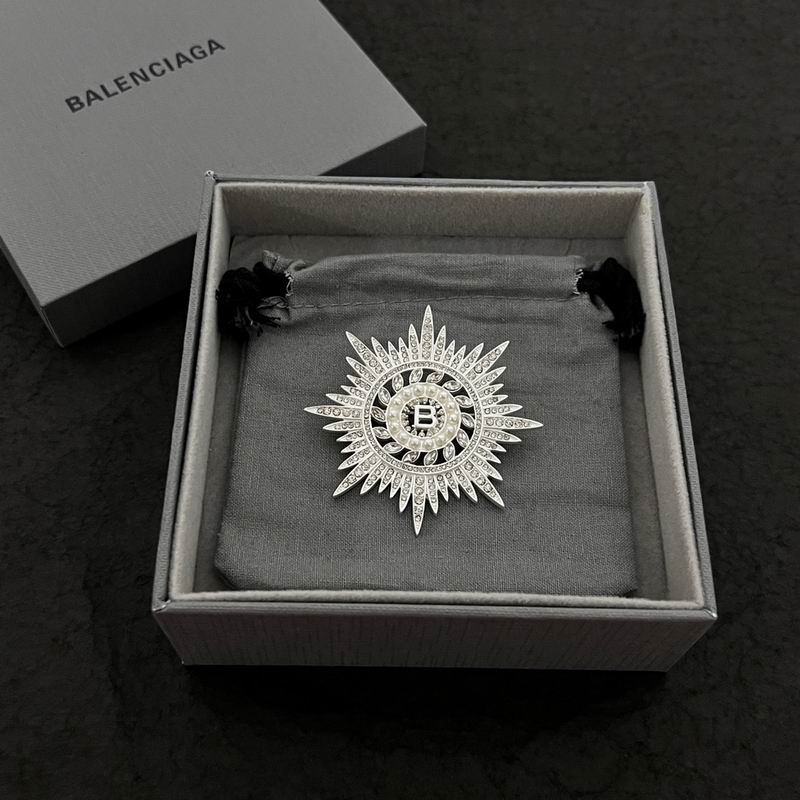 Balenciaga Brooch 05lyr03